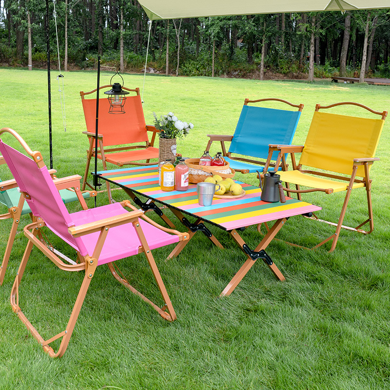 Outdoor Furniture Vendors - كرسي كيرميت الملون، طاولة وكراسي قابلة