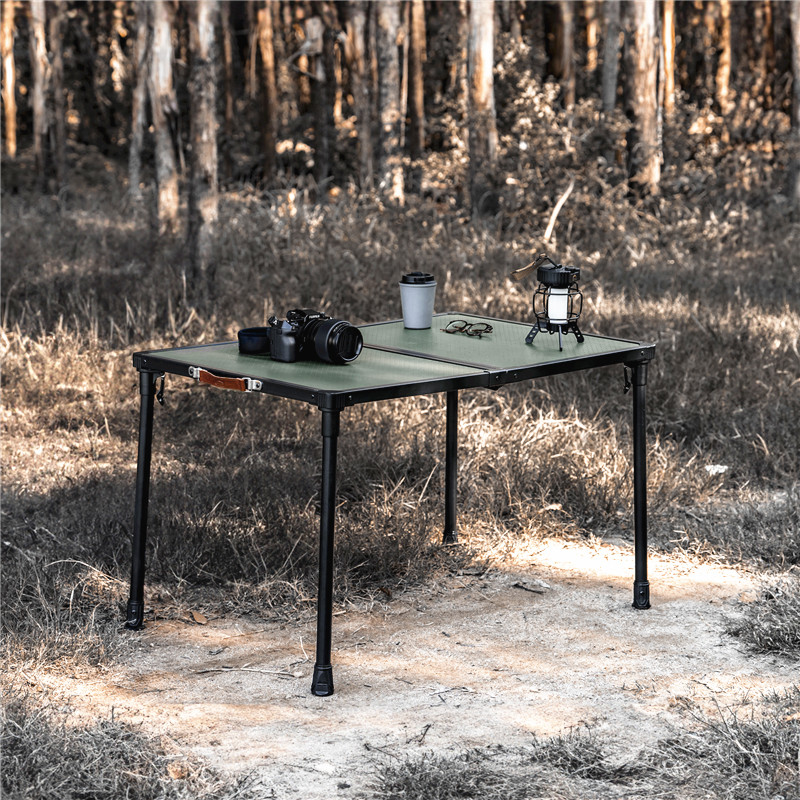 طاولة تخييم خارجية كبيرة الحجم - مراجعة Outdoor Furniture Plus وسعره
