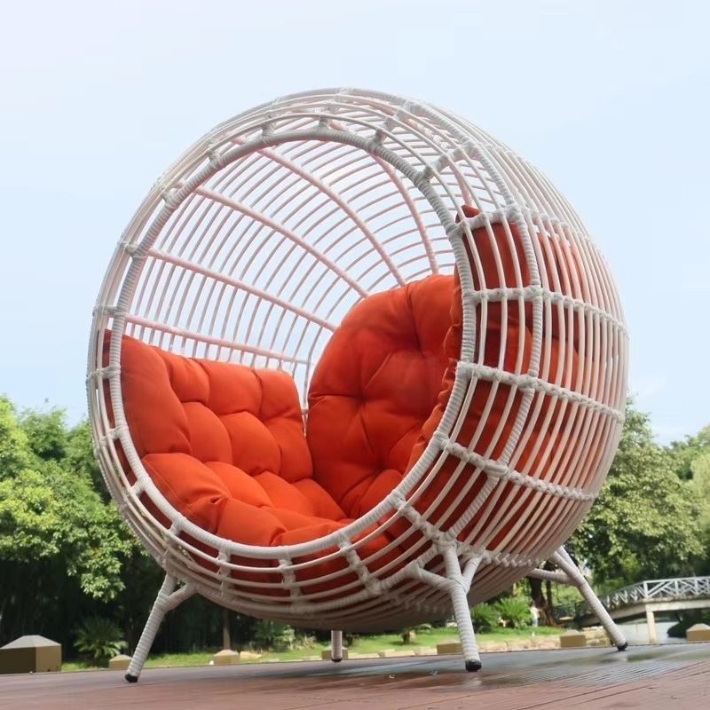 كرسي بيضاوي الشكل من الخيزران  - مراجعة Outdoor Furniture Egg Chair وسعره